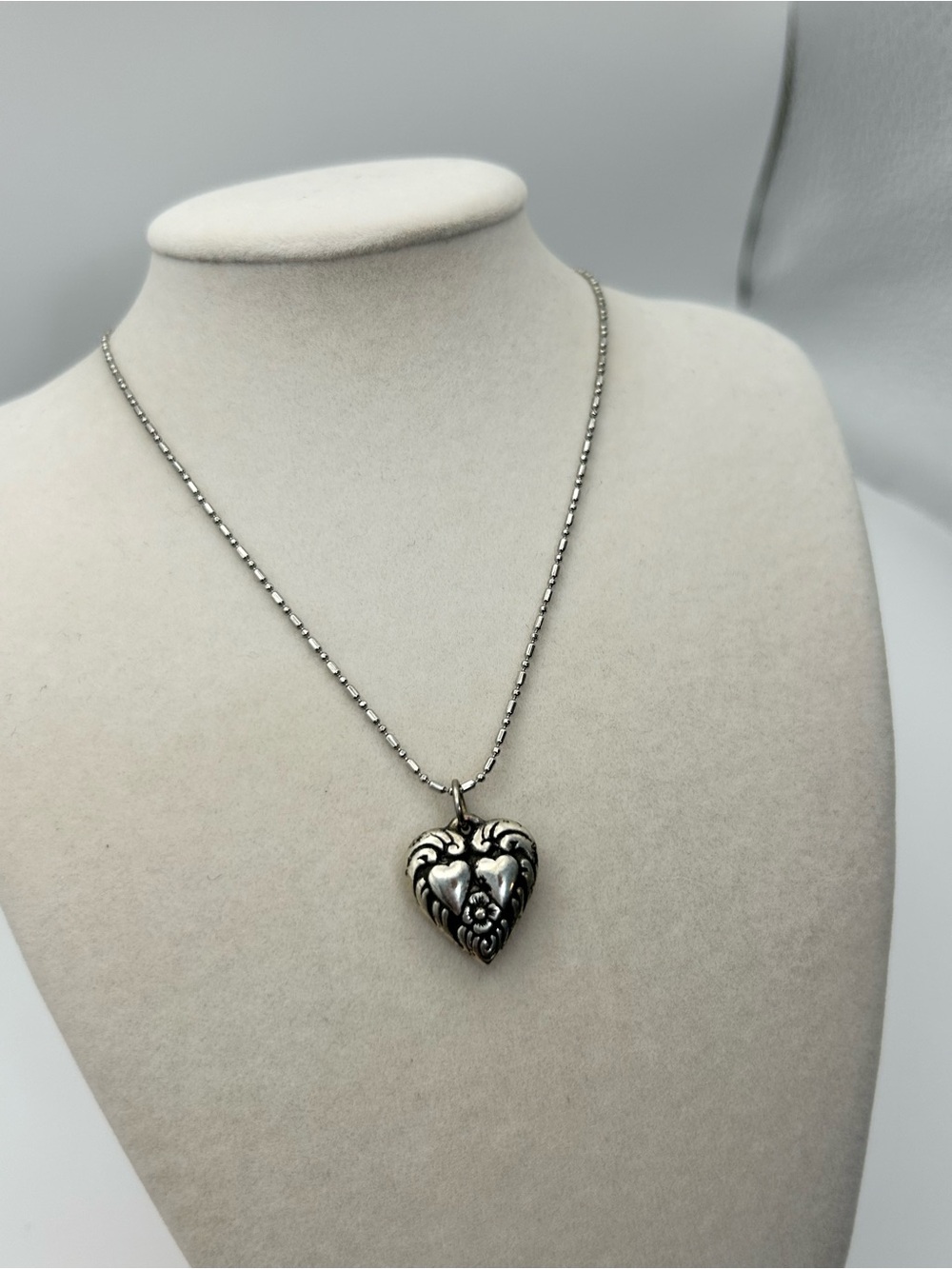 Vintage Ornate Heart Pendant Necklace - Silver-tone Petite Chain 18" Patina - Picture 2 of 8